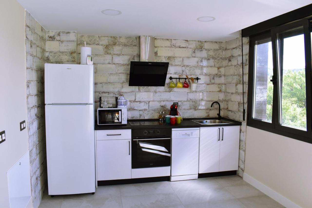 Albergue Hosting Duero Pesquera de Duero ภายนอก รูปภาพ